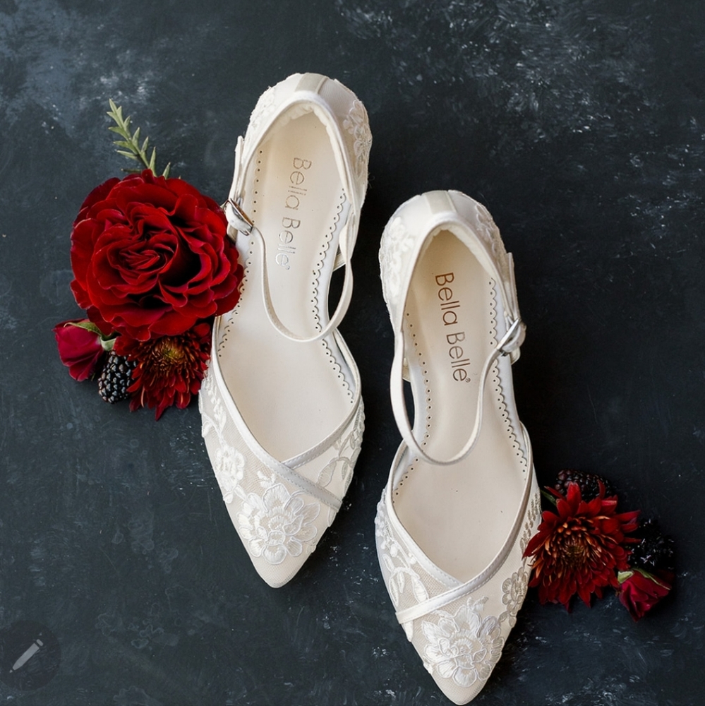 BRAND NEW BELLA BELLE CHELSEA IVORY SILK WEDDING HEELS SIZE 5.5